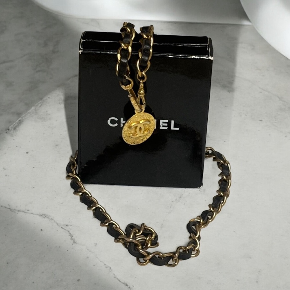 CHANEL 1982’ Vintage Adjustable Belt or Necklace